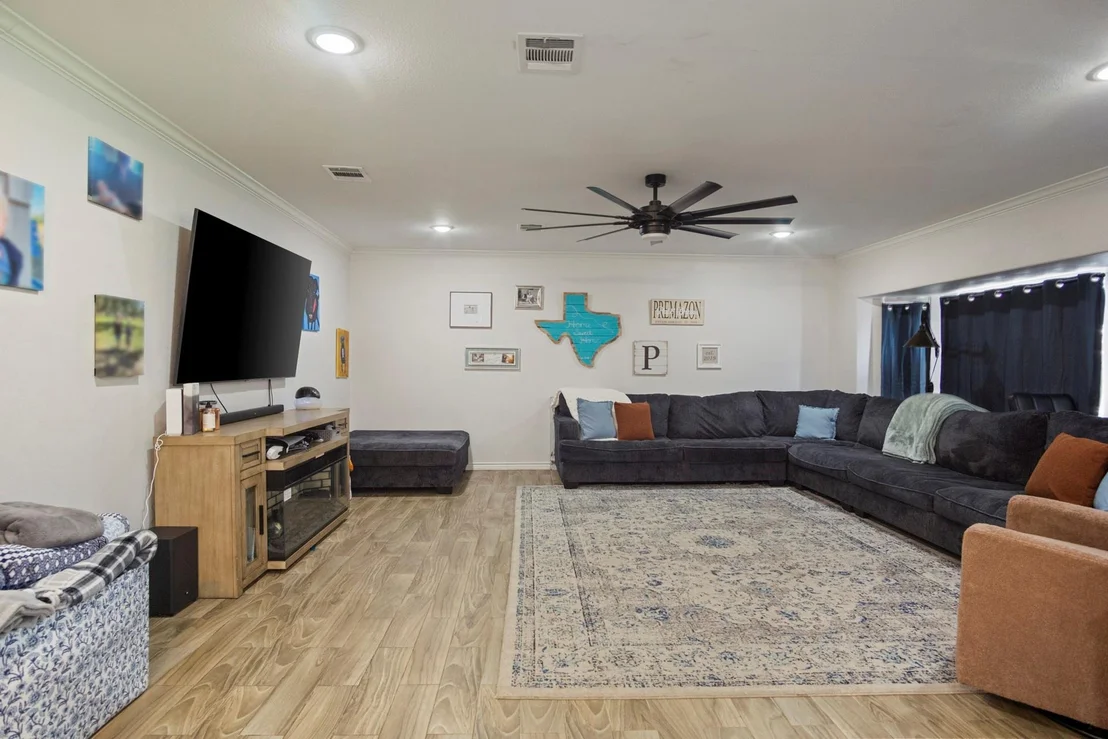 Photo of 138 N Lake Drive