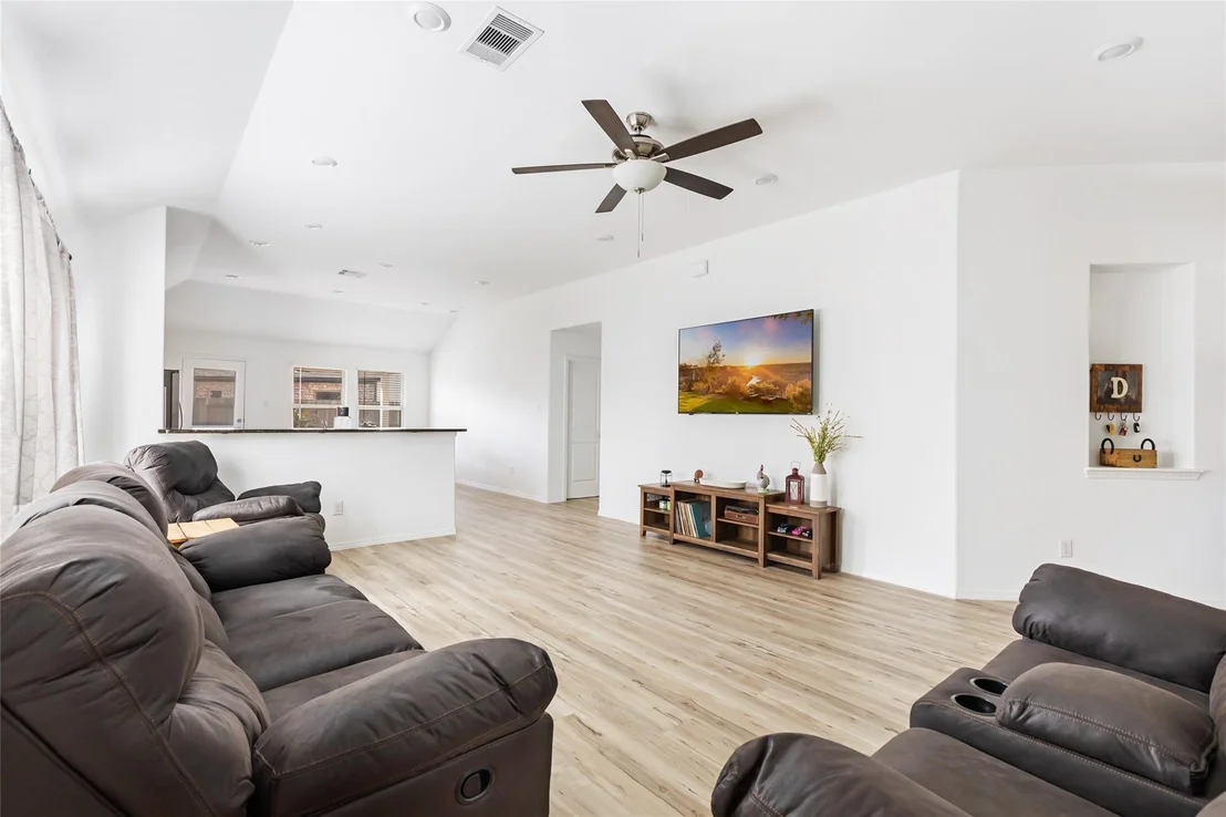 Photo of 1127 Bulwark Drive