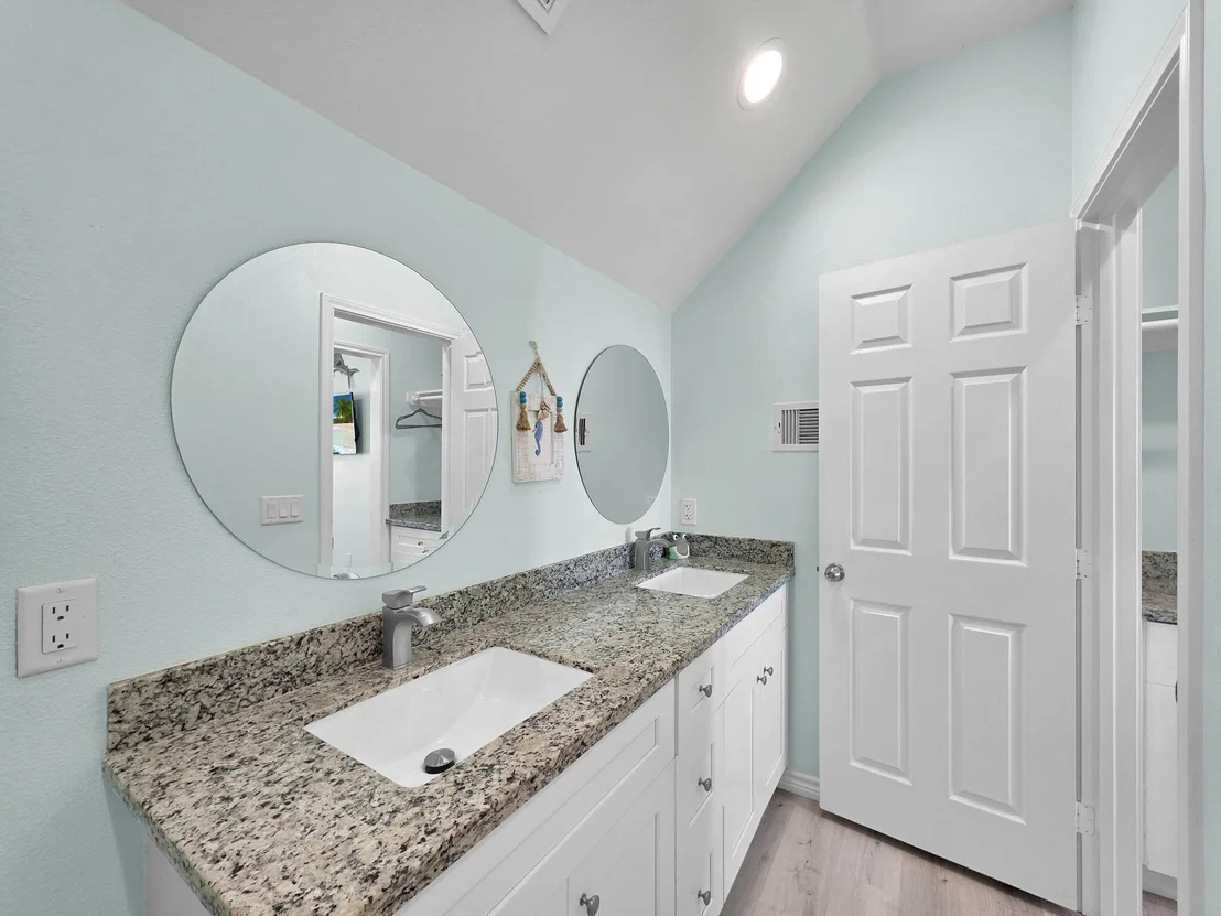 Photo of 1120 Alex Drive
