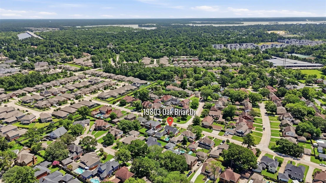 Photo of 19803 Oak Briar Drive