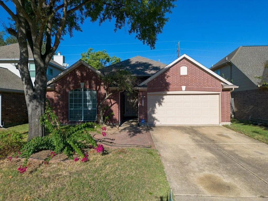 Photo of 9926 Goldenglade Drive