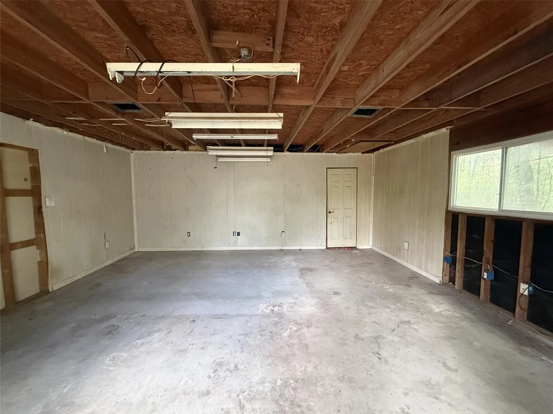 Photo of 341 Maple Lane