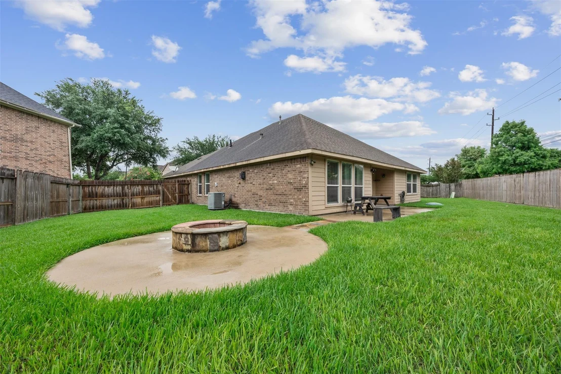 Photo of 4902 Beech Fern Drive