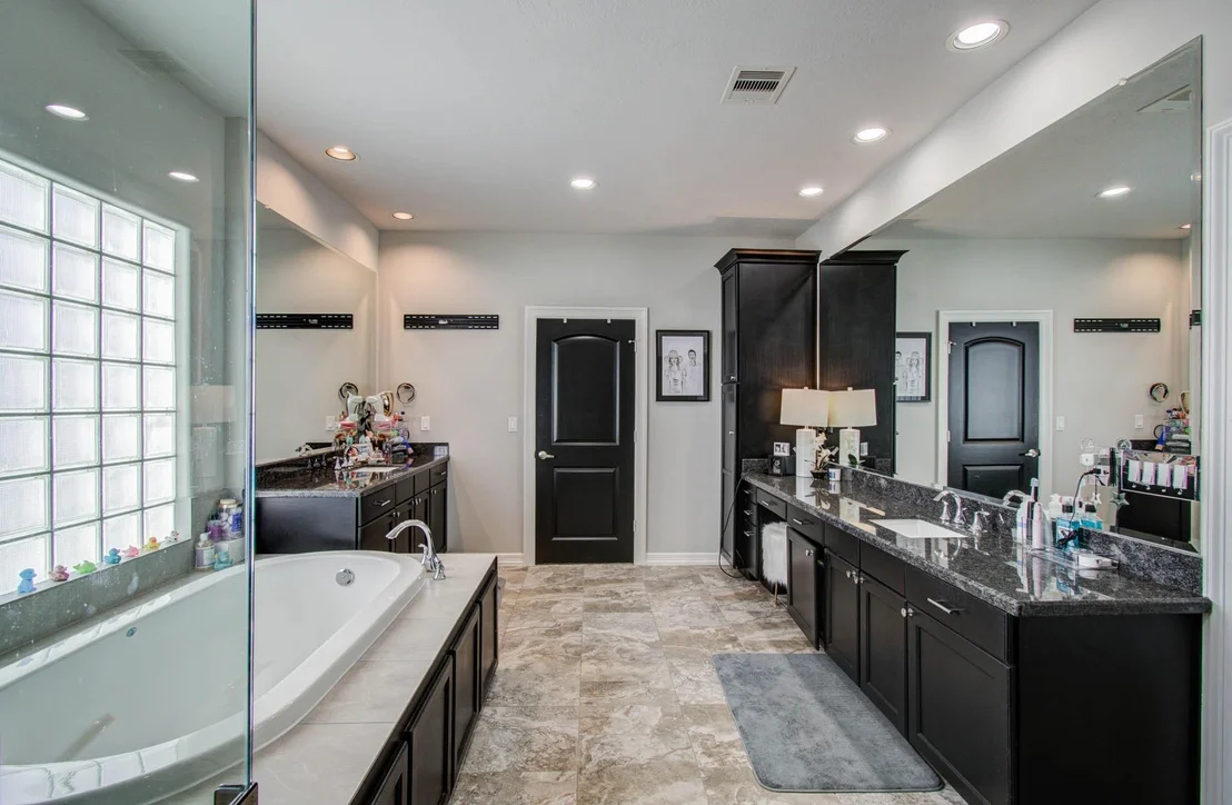 Photo of 11123 Olympia Drive