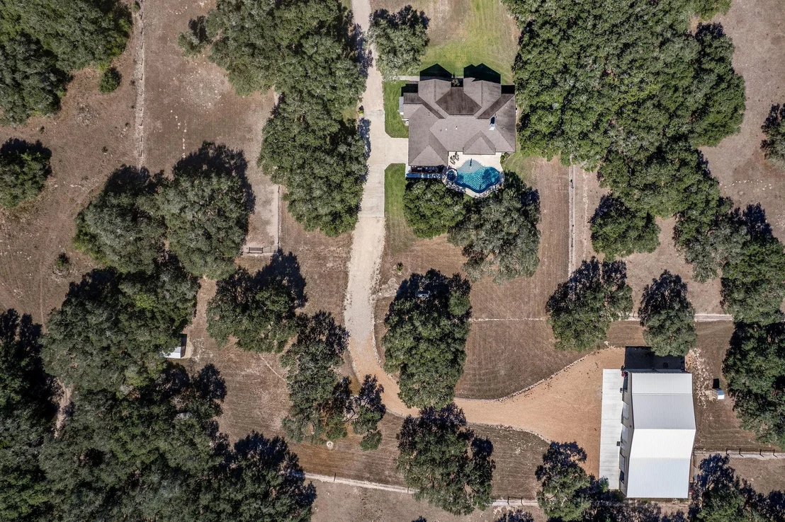 Photo of 437 Bischoff Road