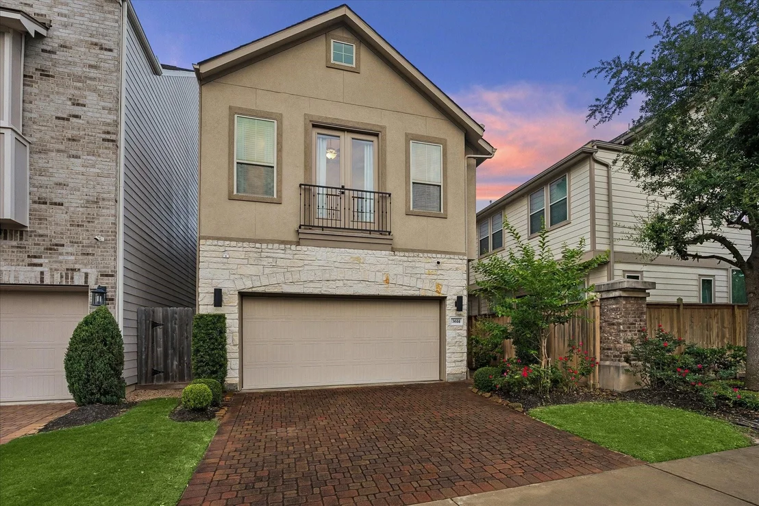 Photo of 3614 Golf Drive