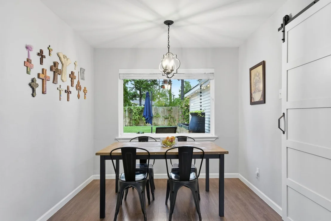 Photo of 28815 Enchanted Drive