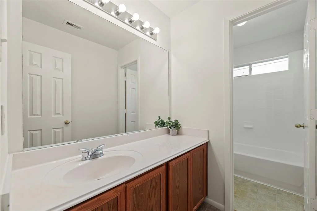 Photo of 5902 Shining Leaf Court