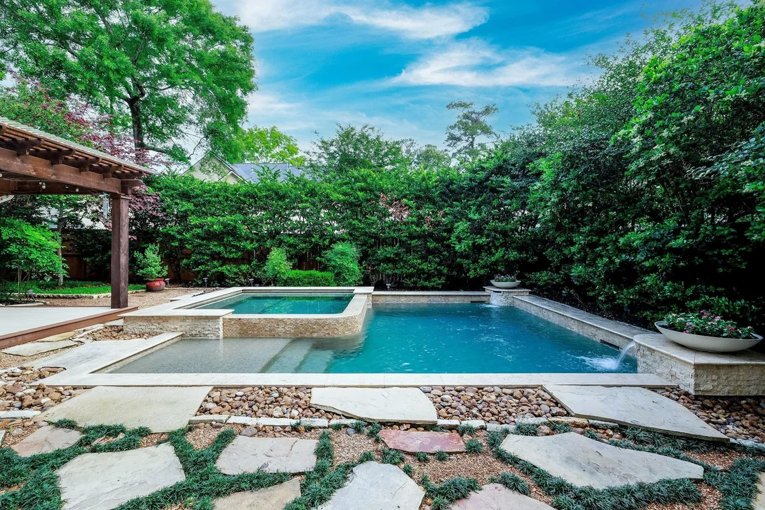 Photo of 18 Doeskin Place