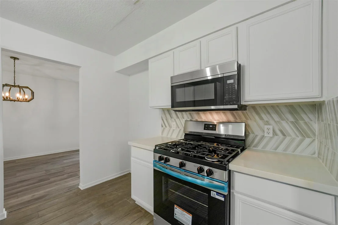 Photo of 2811 Packard Elm Street