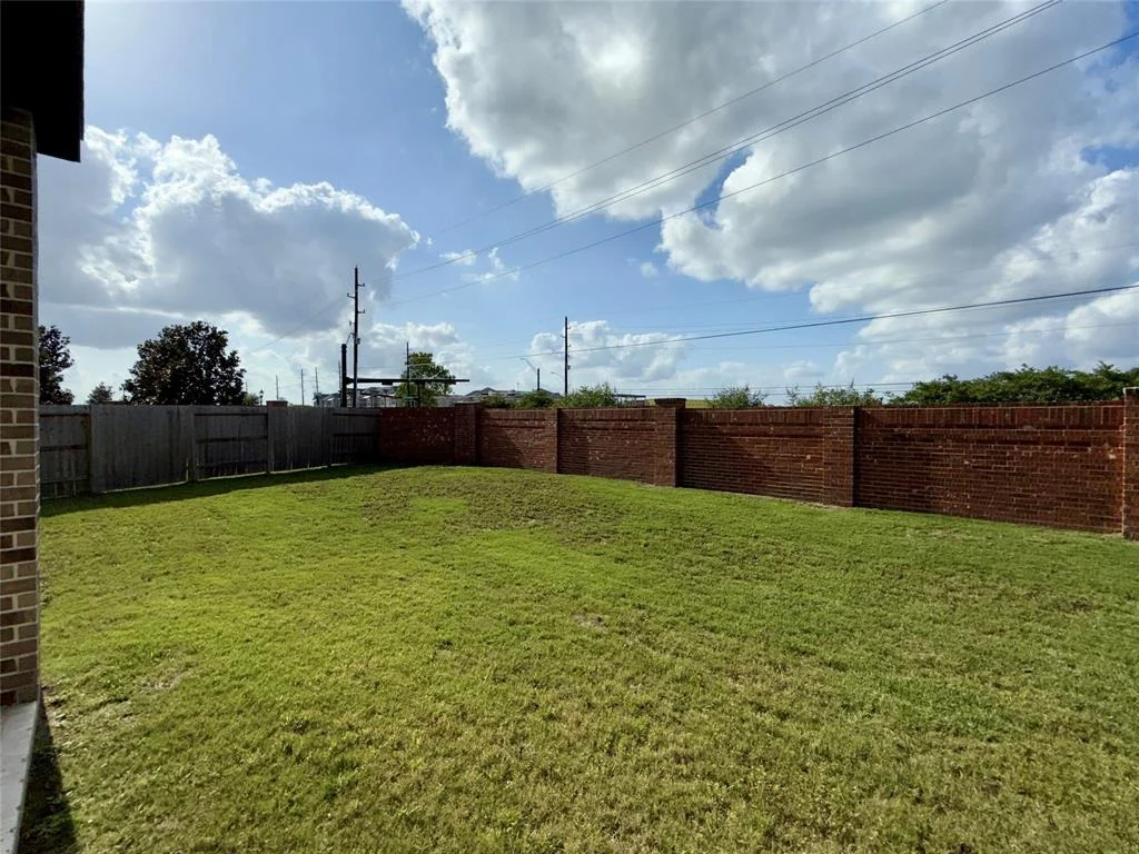 Photo of 23422 Wilkinson Trail