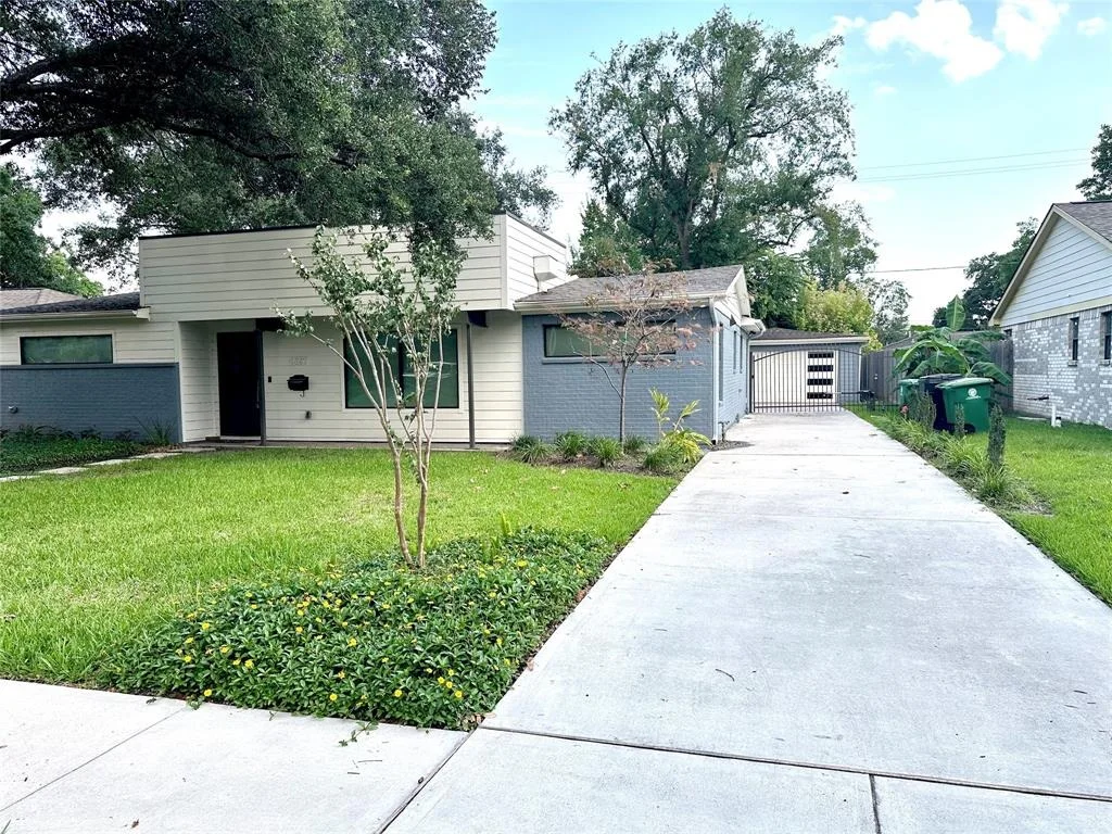 Photo of 5627 Cerritos Drive