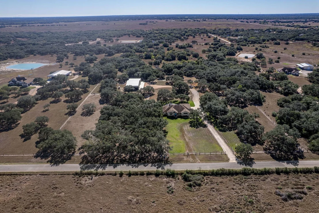 Photo of 437 Bischoff Road