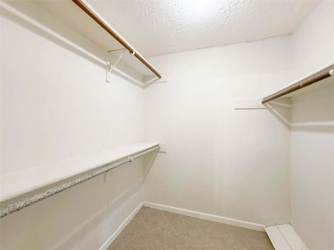 Photo of 39 Oak Harbor Drive