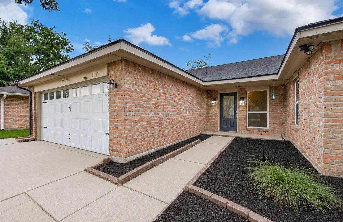 Photo of 3731 Nutwood Lane