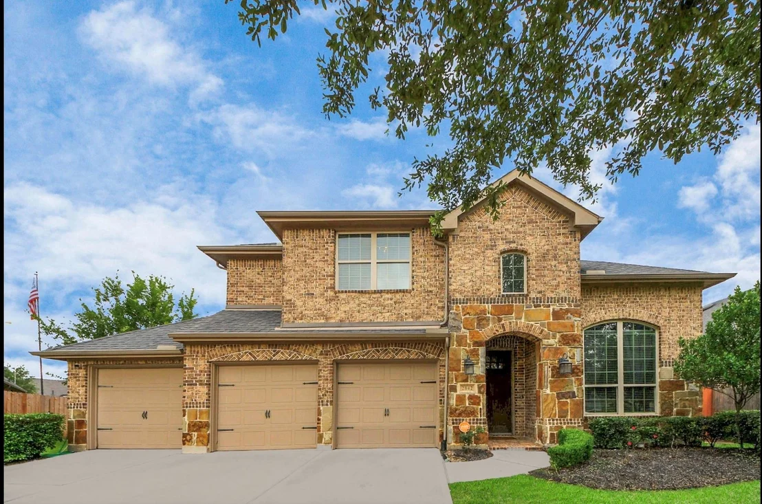 Photo of 2842 Walnut Crest Drive