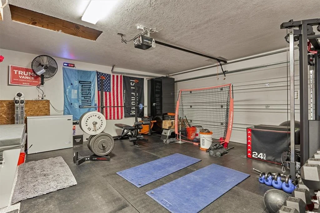 Photo of 40694 Damuth Drive