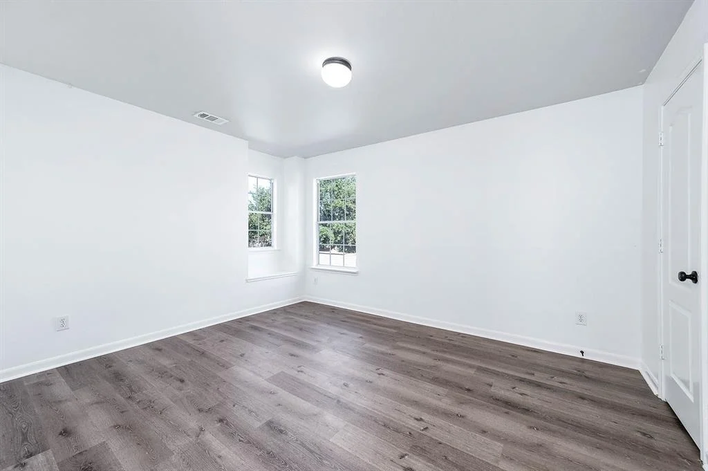 Photo of 11411 Log Cabin Lane