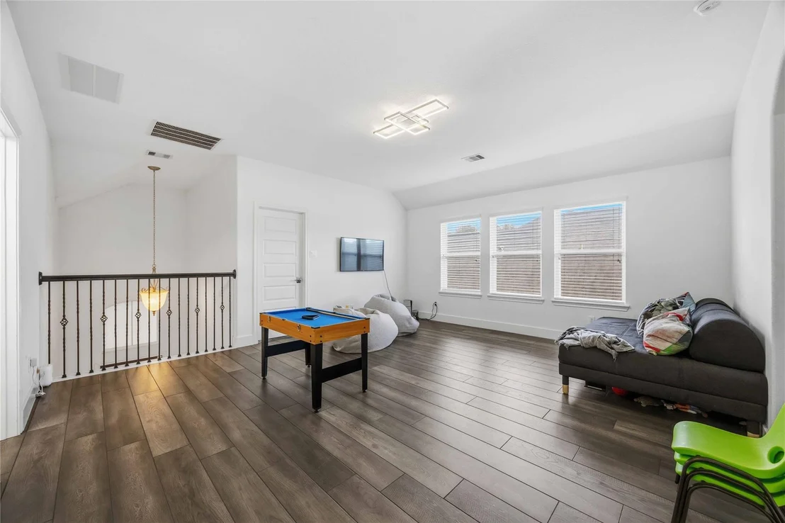 Photo of 2826 Walnut Crest Drive