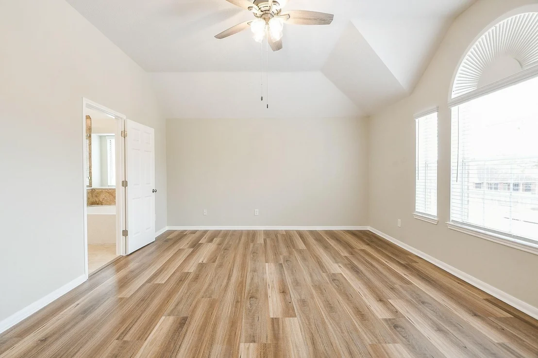 Photo of 815 Robins Way
