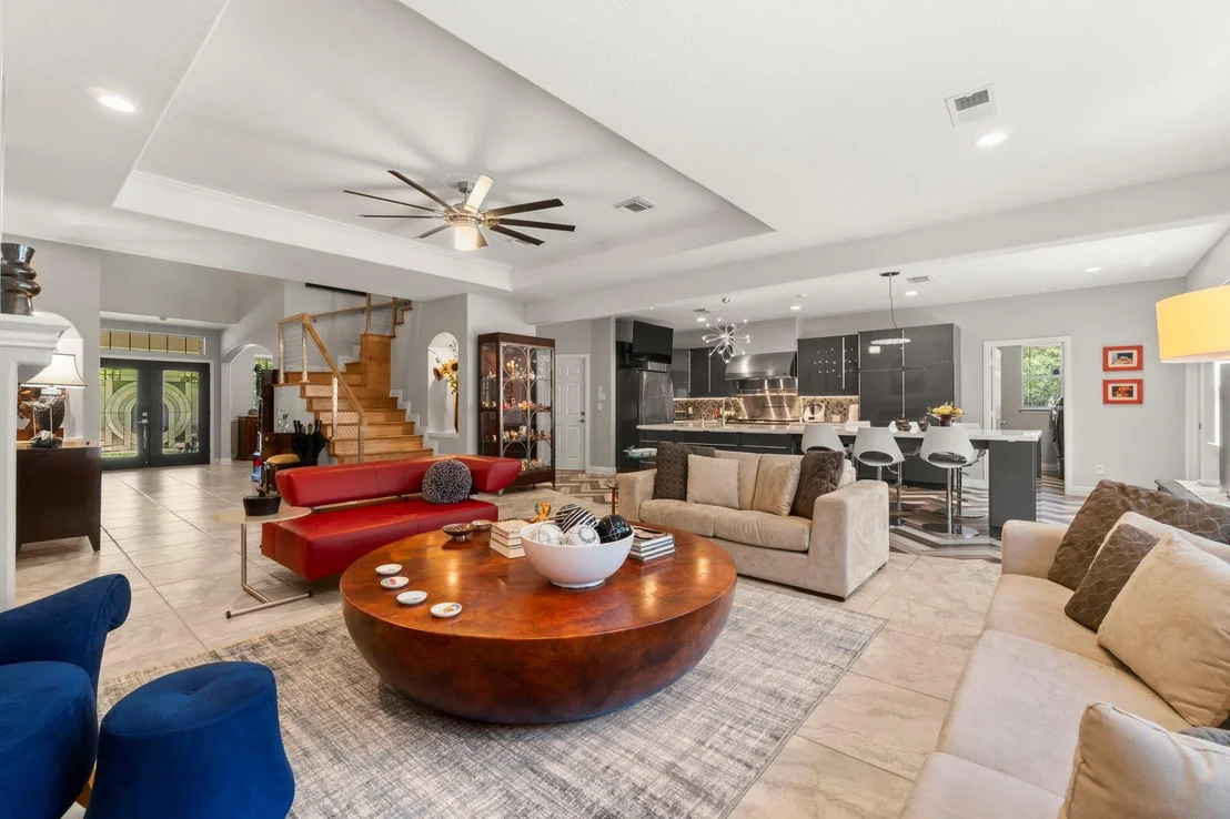 Photo of 6 Marquise Oaks Place