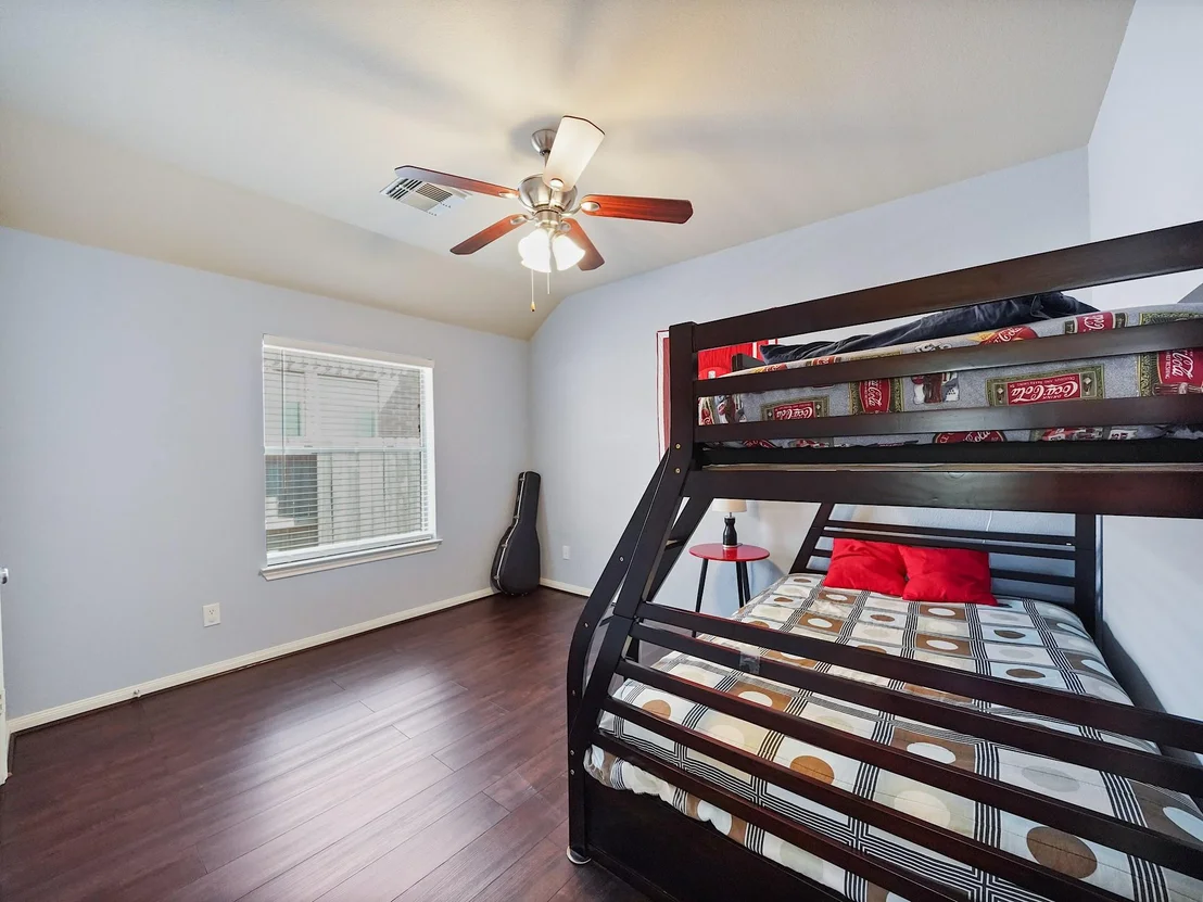 Photo of 831 Merlin Roost