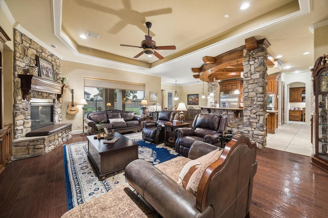 Photo of 53 New Oak Trail