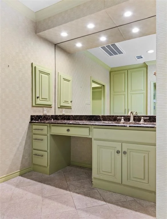 Photo of 1503 Woodlands Drive