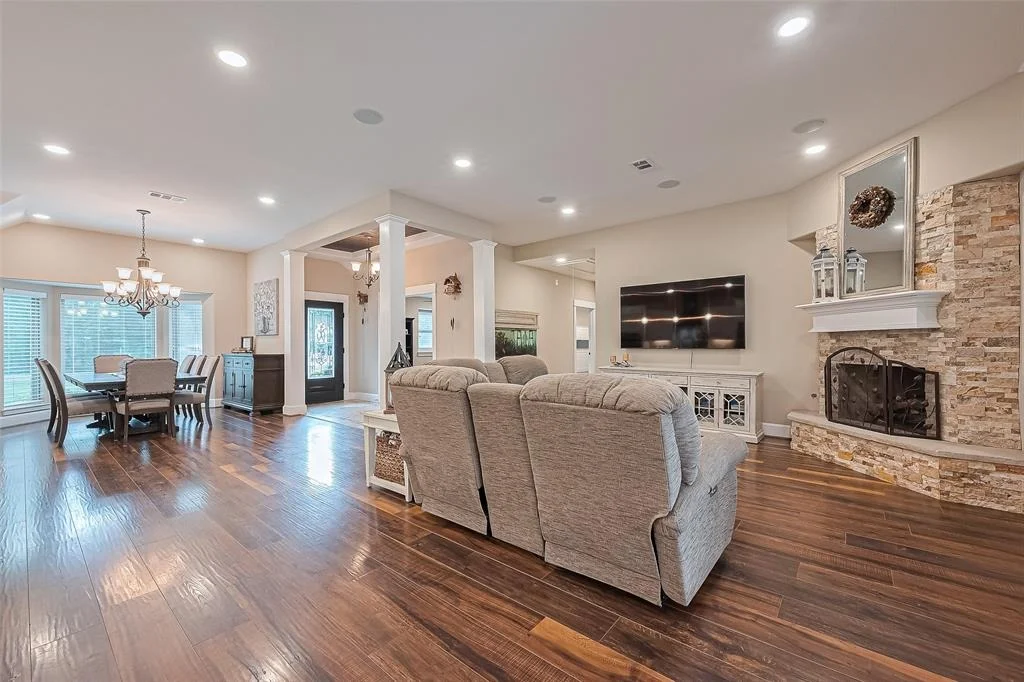 Photo of 722 River Plantation Drive