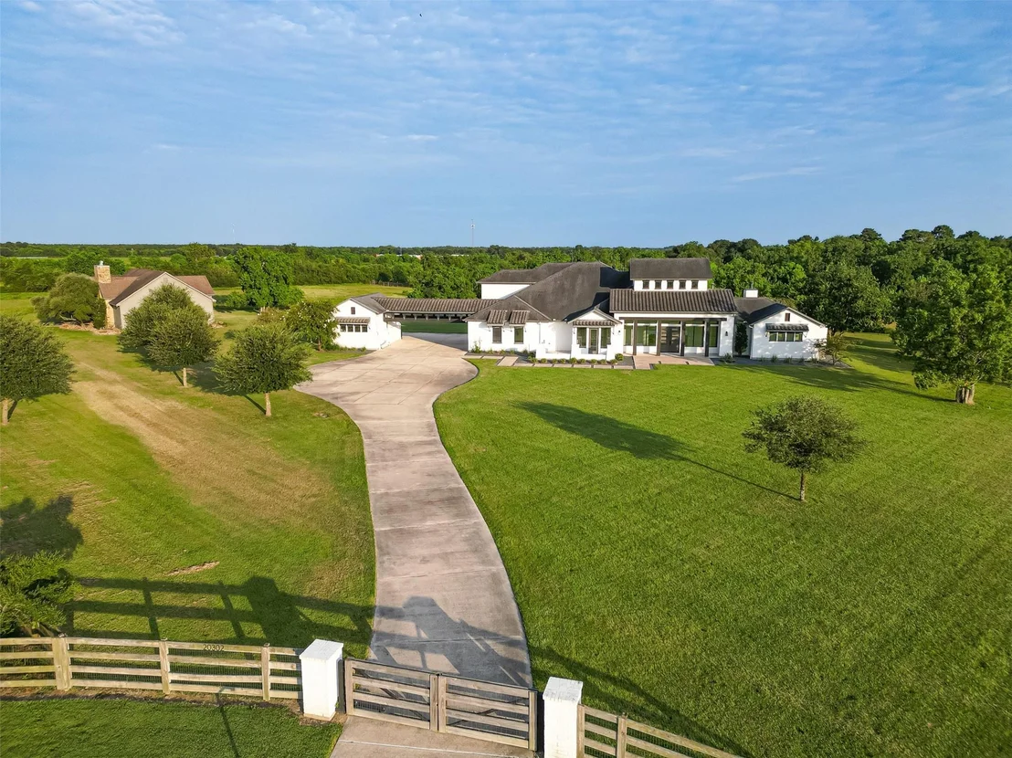 Photo of 20302 Old Windmill Trail
