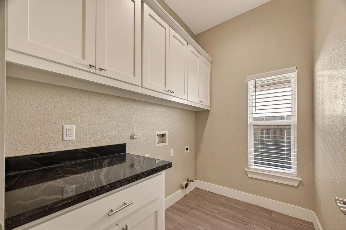 Photo of 920 Kellogg Street