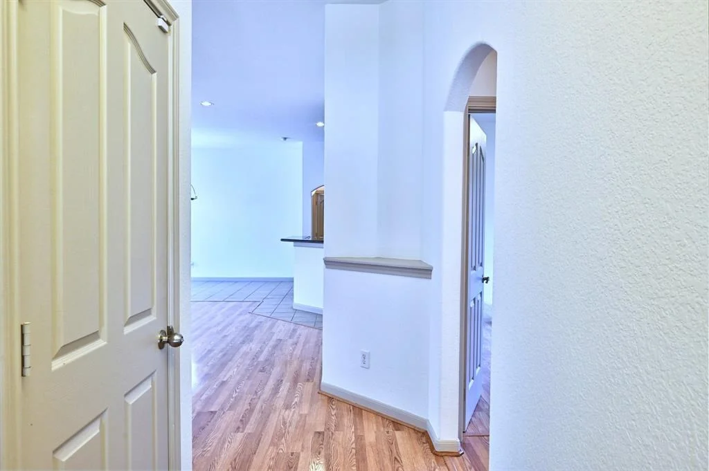Photo of 1002 Summer Wood Boulevard