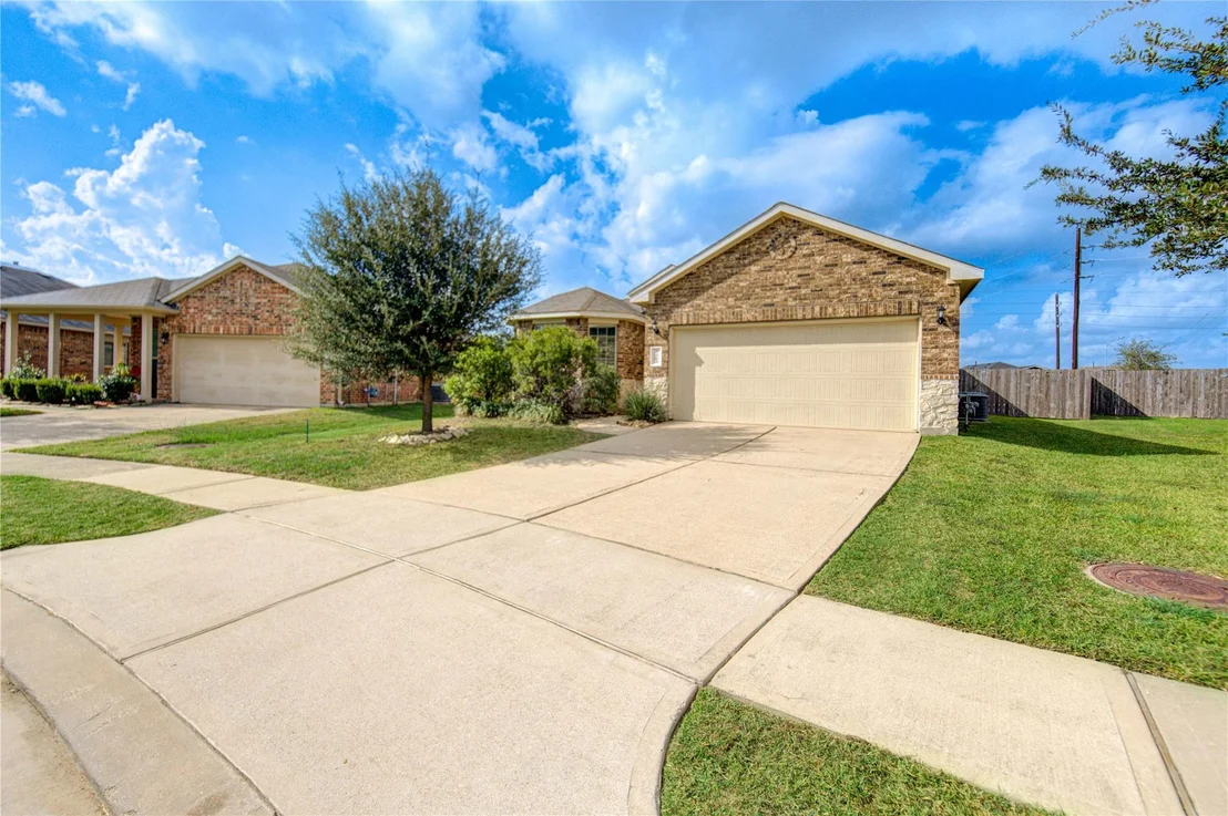 Photo of 5263 Lilac Hollow Lane