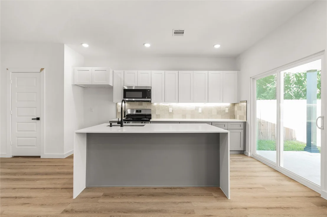 Photo of 8316 Prairie View Drive