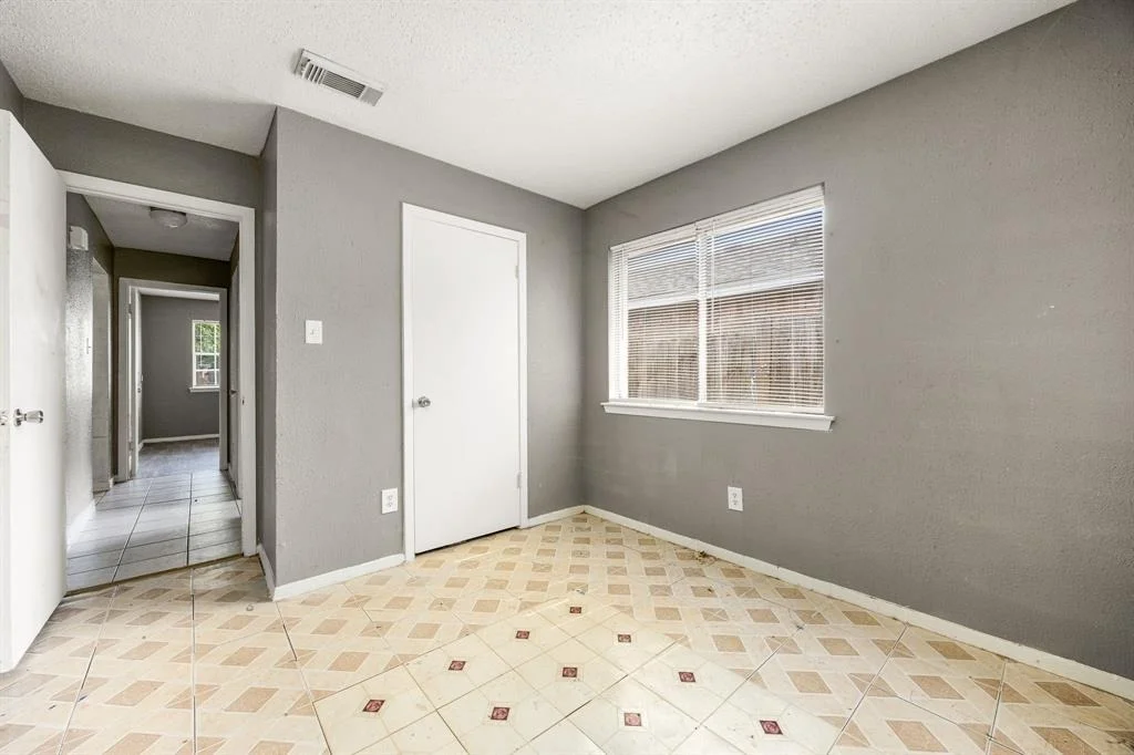 Photo of 18627 Spinney Lane Drive