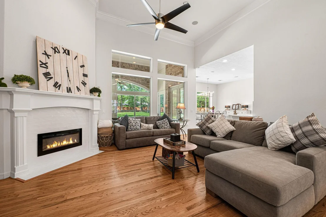 Photo of 11357 Lake Oak Dr Drive