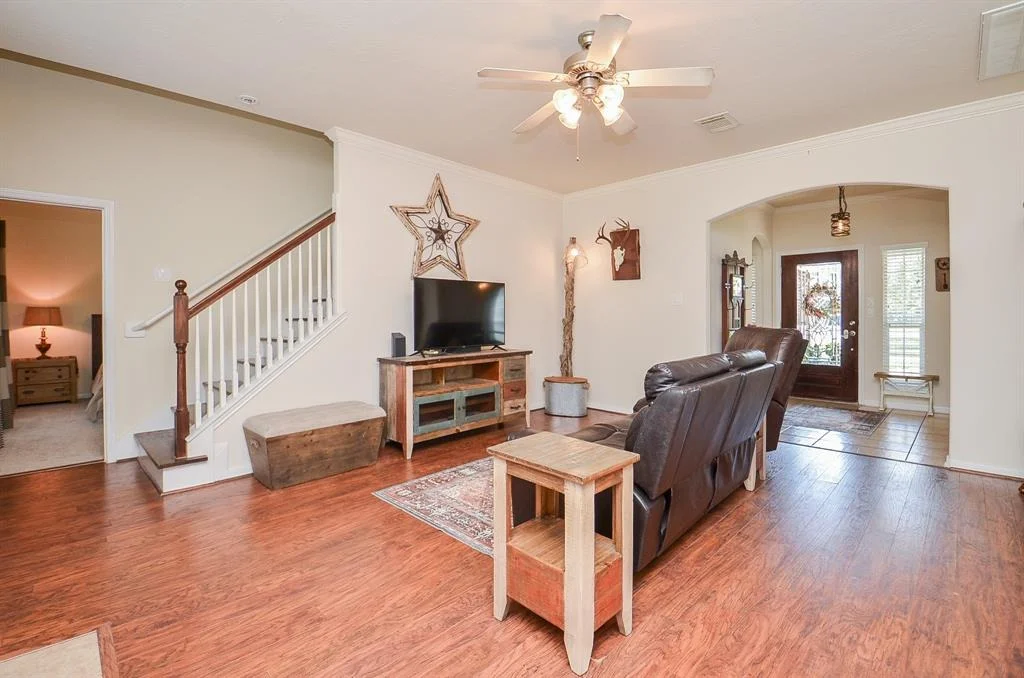 Photo of 6102 Pine Lakes Drive