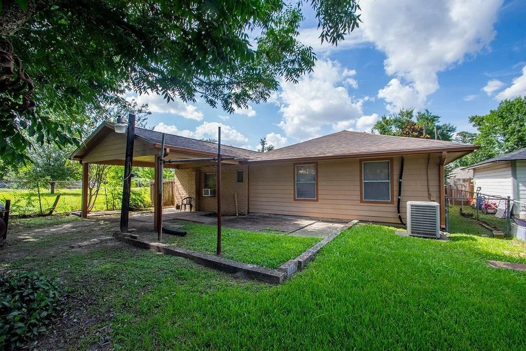 Photo of 8002 Richland Drive