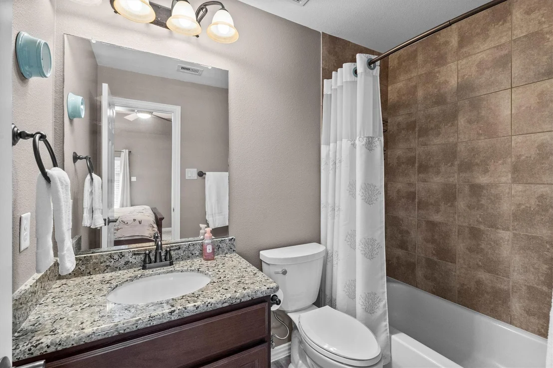 Photo of 130 E Cove View Trail