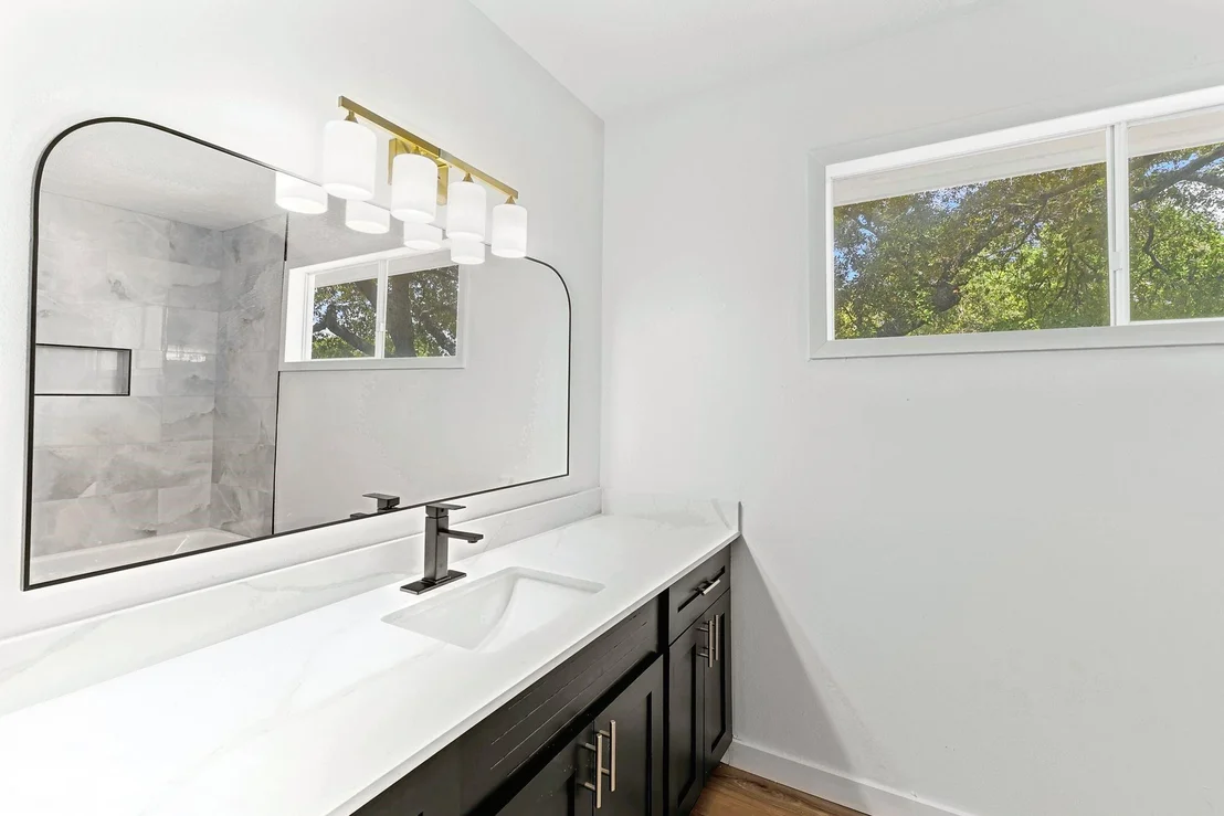 Photo of 2706 Burke Road