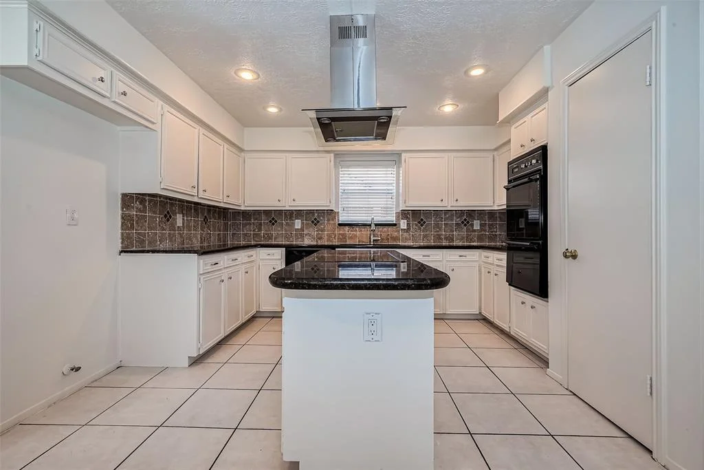 Photo of 1006 Oxborough Drive