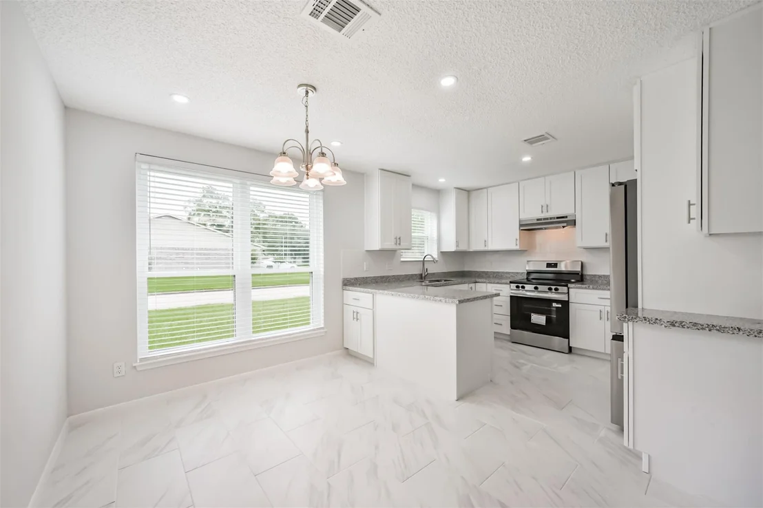 Photo of 17502 Huntersglen Circle