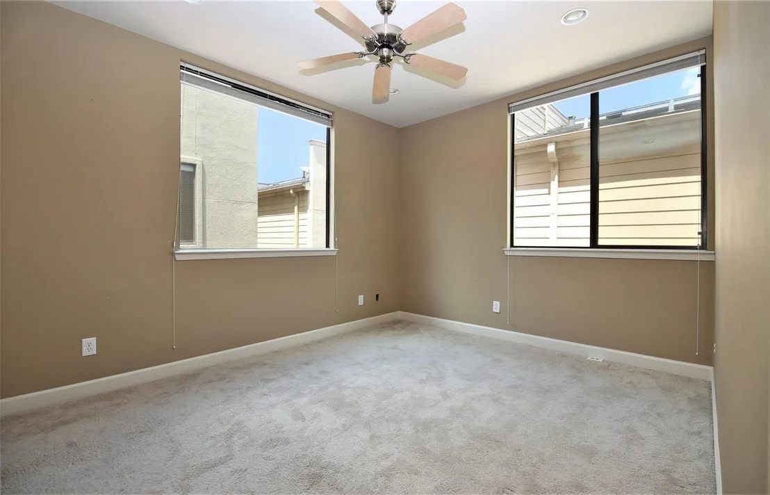 Photo of 723 Reinerman