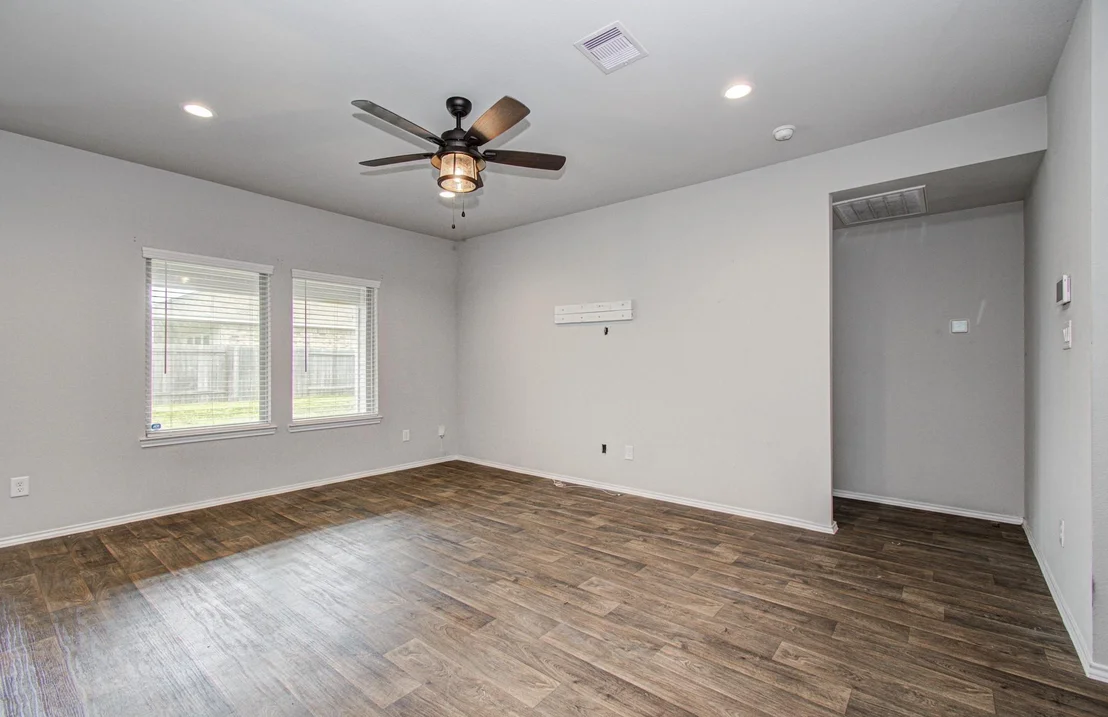 Photo of 23719 Harrow Field Lane