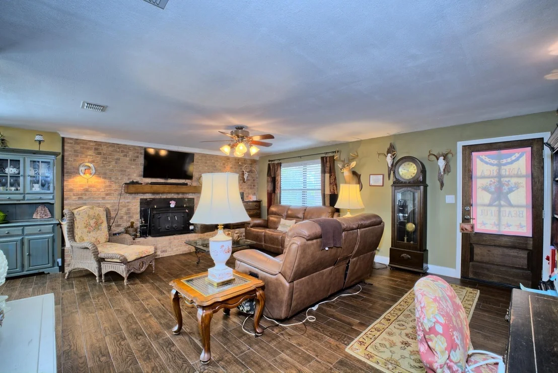Photo of 385 Cedar Ridge
