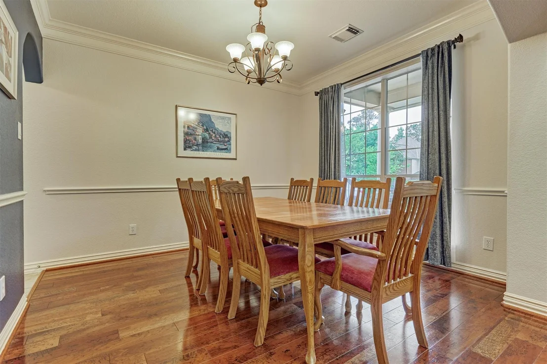 Photo of 11 N French Oaks Circle