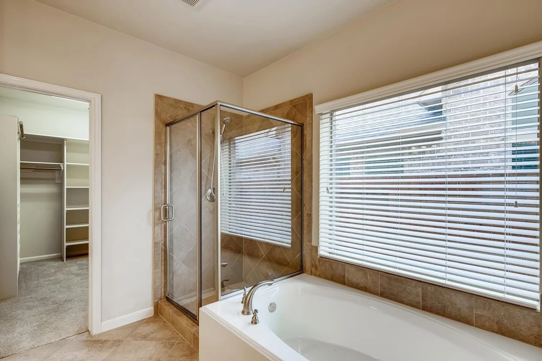 Photo of 4211 Middleoak Grove Lane