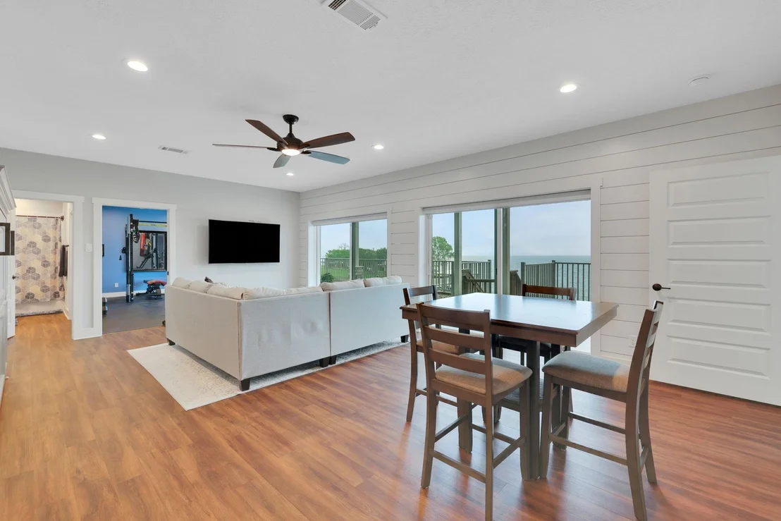 Photo of 230 Legacy Boulevard