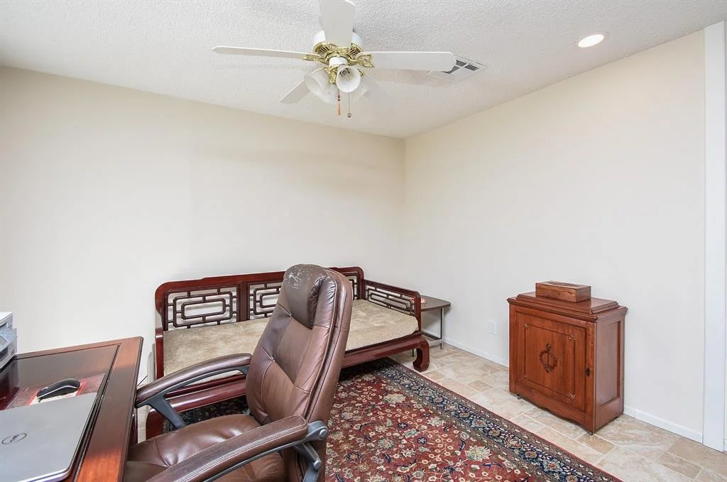 Photo of 5450 Grape Street