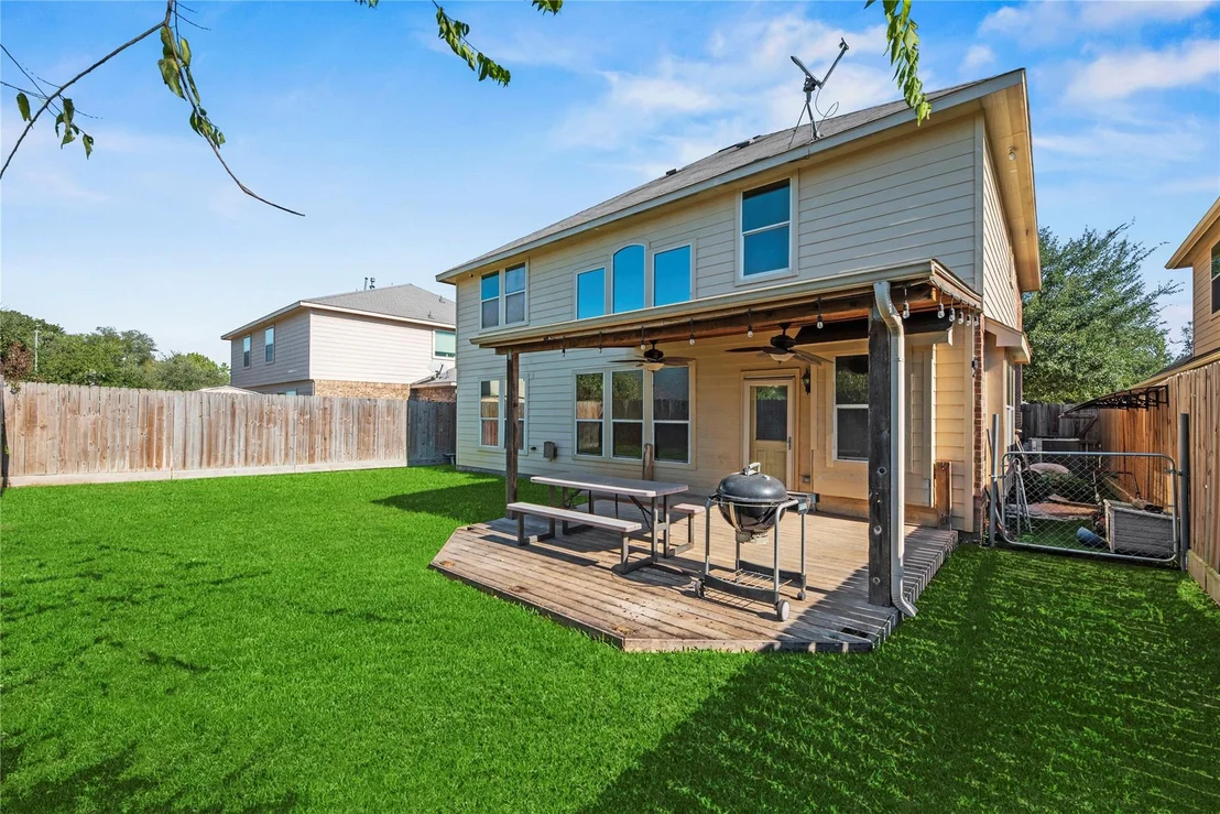 Photo of 24402 Lakecrest Bend Drive